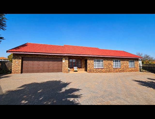 3 BEDROOM HOUSE FOR SALE IN RIVERSDALE